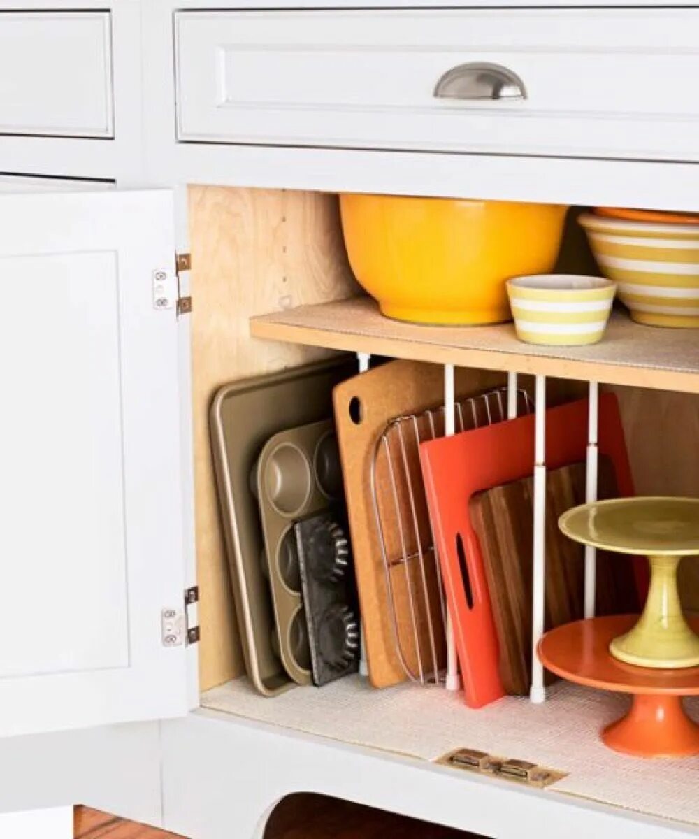 Порядок в кухонных шкафах фото Genius Ways to Store and Organize Pots and Pans Cupboards organization, Kitchen 