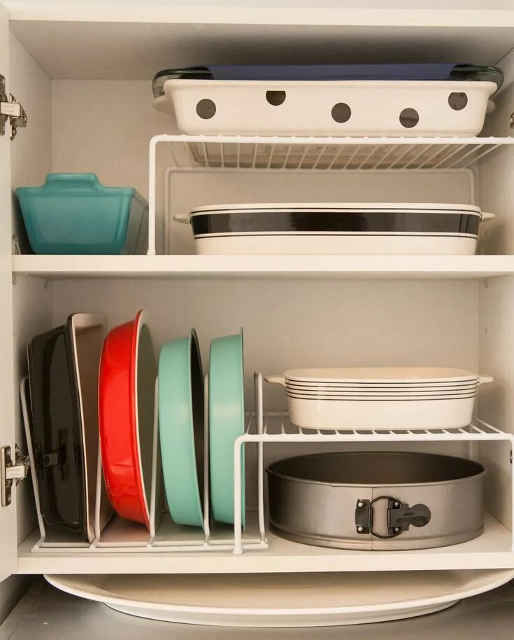 Порядок в кухонных шкафах фото Genius Gadgets Designed to Keep Your Kitchen Mess-Free Kitchen organization diy,