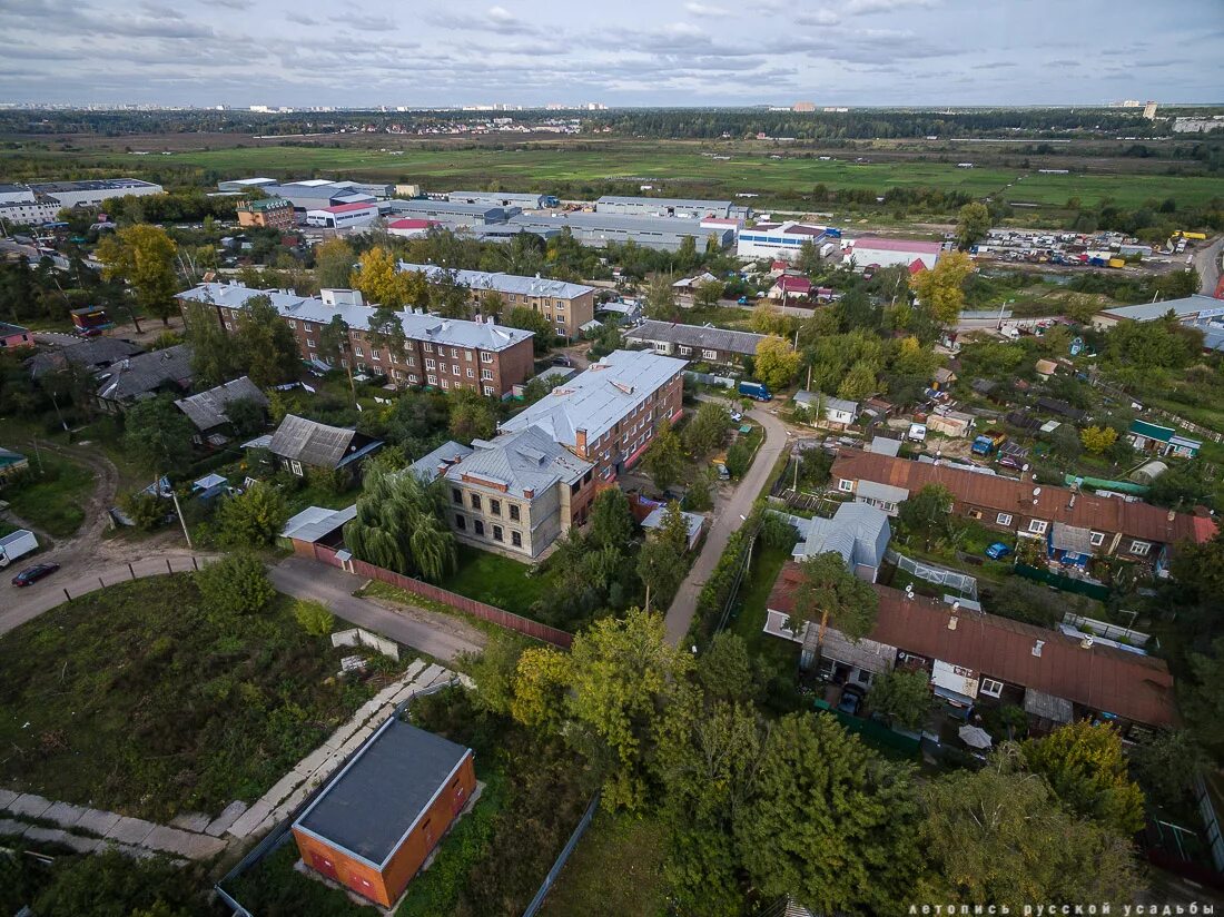 Пос октябрьский фото Поселок Октябрьский и фабричный комплекс Шорыгиных с квадрокоптера, Люберецкий р