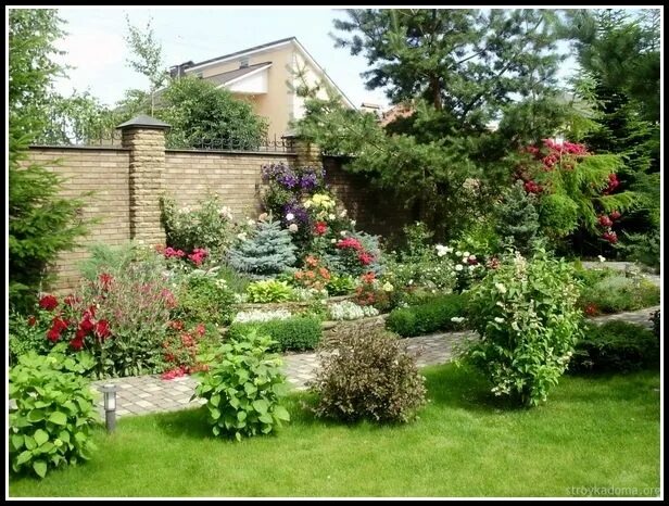 Посадки на дачном участке фото Improve The Design Of A Garden Using This Type Of Useful Information Modern land