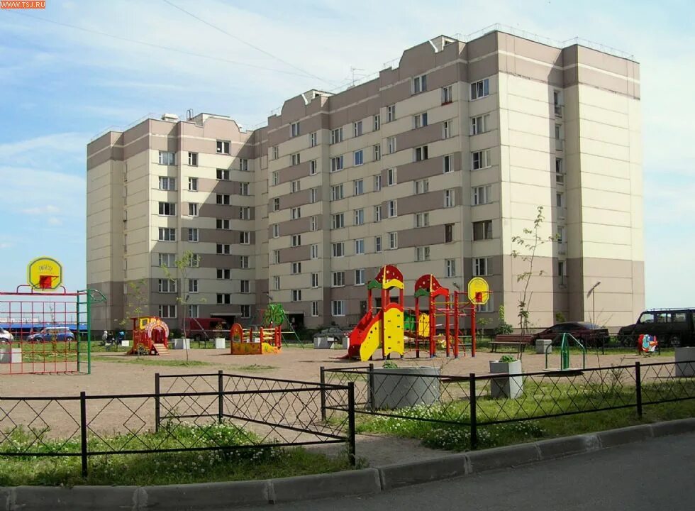 Поселок бугры ленинградская область фото Бугры. За этим двориком строятся наши Северные высоты