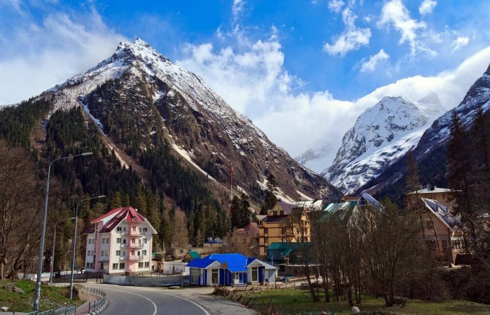 Поселок домбай фото Марат в Кисловодске: 6 исполнителей с отзывами и ценами на Яндекс Услугах.