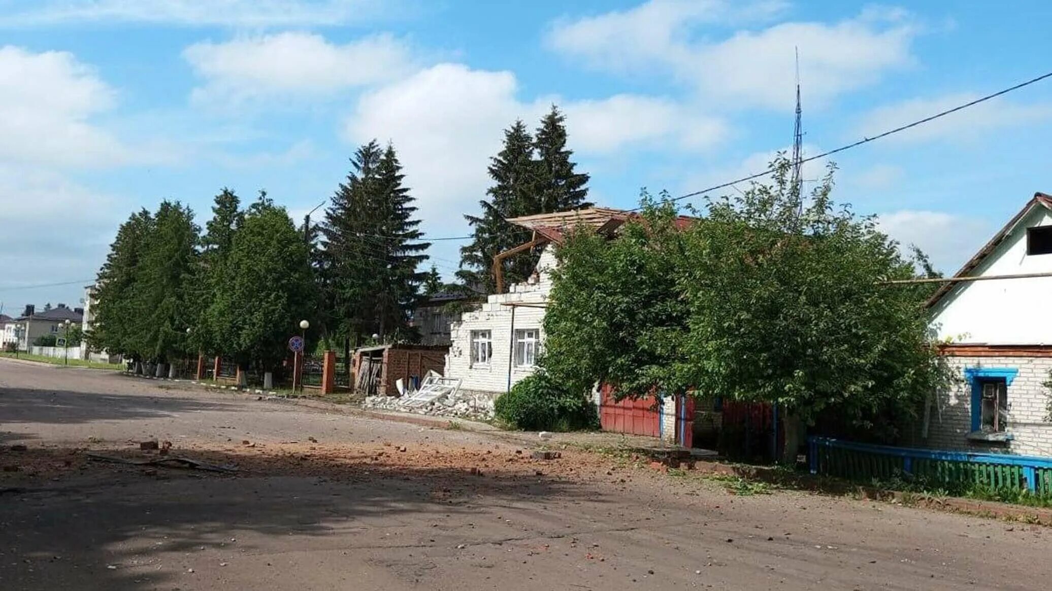 Поселок глушково фото Семь прилетов по Курской области - ранены два человека - РИА Новости Крым, 14.06