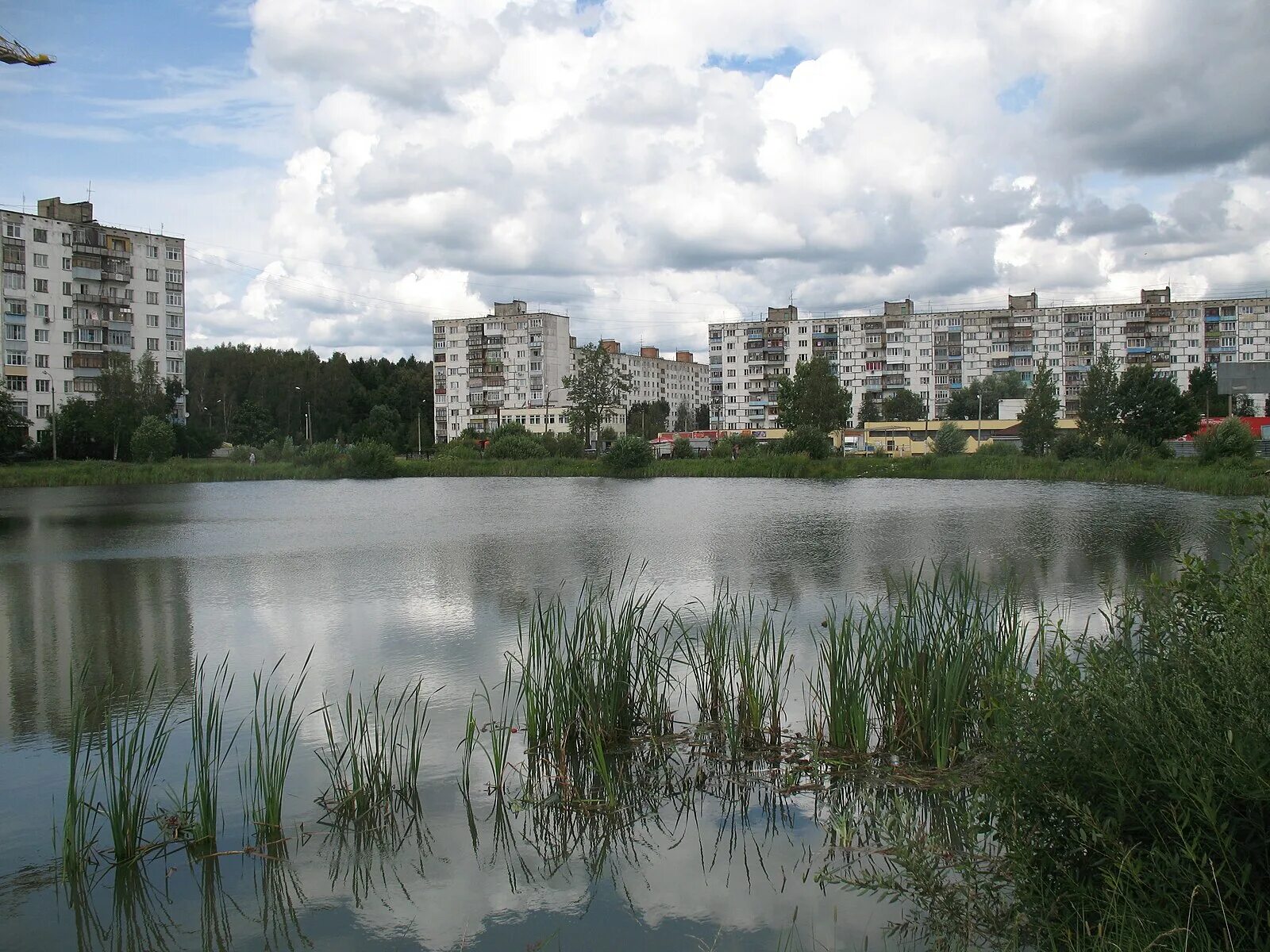 Поселок киевский фото Файл:Posyolok Kievskiy (view to lake from south).JPG - Википедия