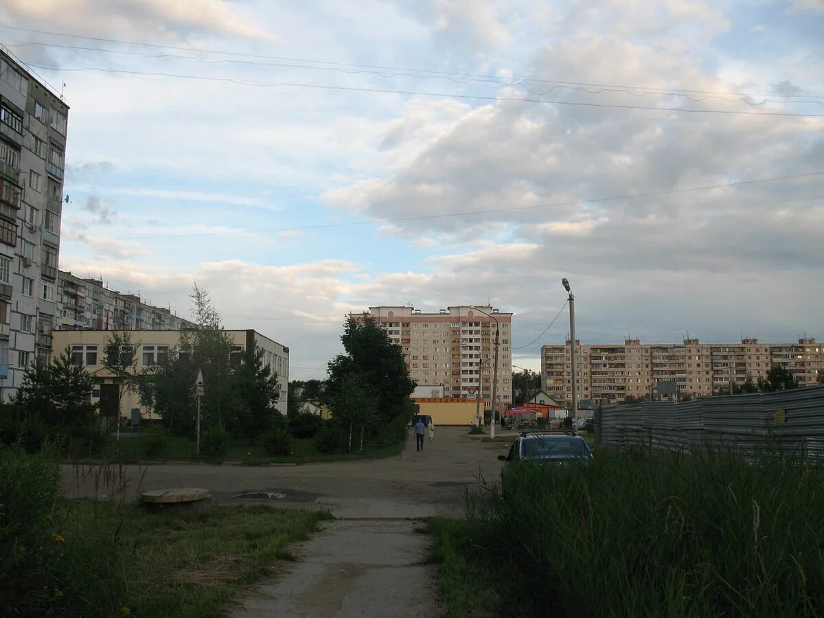 Поселок киевский фото Файл:Posyolok Kievskiy (view from road to bus stop on Kievskoe shosse).JPG - Вик