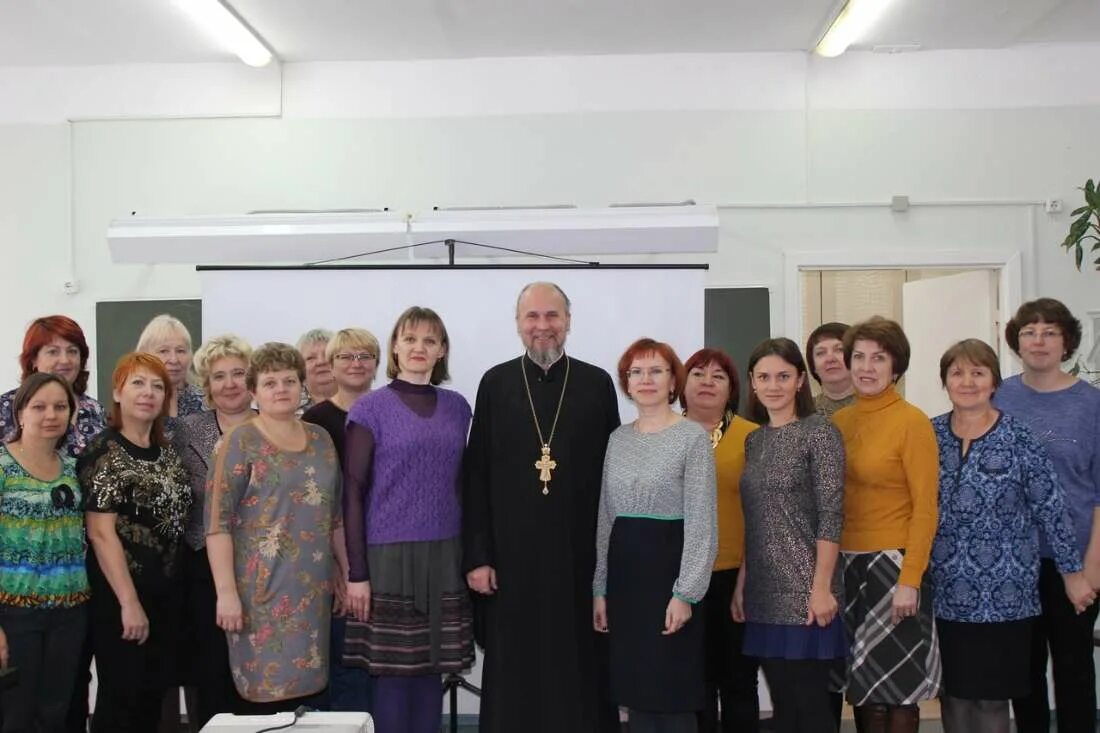 Поселок ключи омская область школа фото Встреча благочинного Западного округа с педагогами из средней общеобразовательно