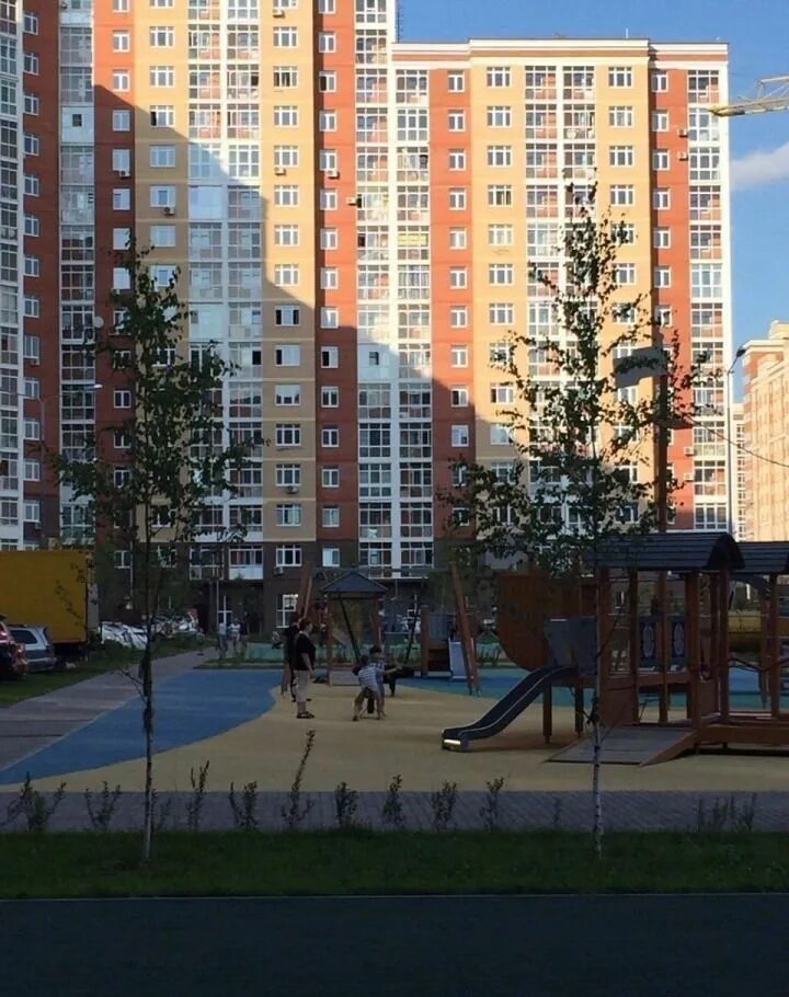 Поселок коммунарка фото Продажа трёхкомнатной квартиры посёлок Коммунарка, метро Теплый Стан, цена 88000