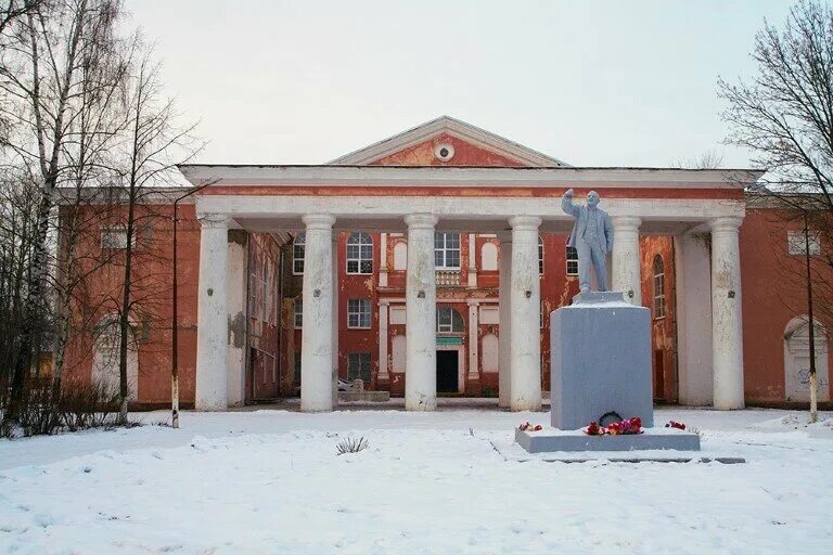 Поселок константиновский тутаевский район фото Панорама: Константиновский социально-культурный комплекс, дом культуры, ул. Побе