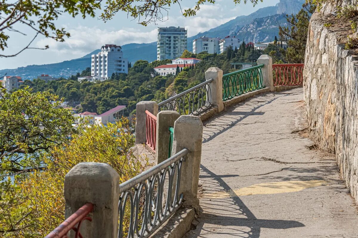 Поселок кореиз крым фото Особенности отдыха на Южном Берегу Крыма и все неприятности с которыми вы столкн