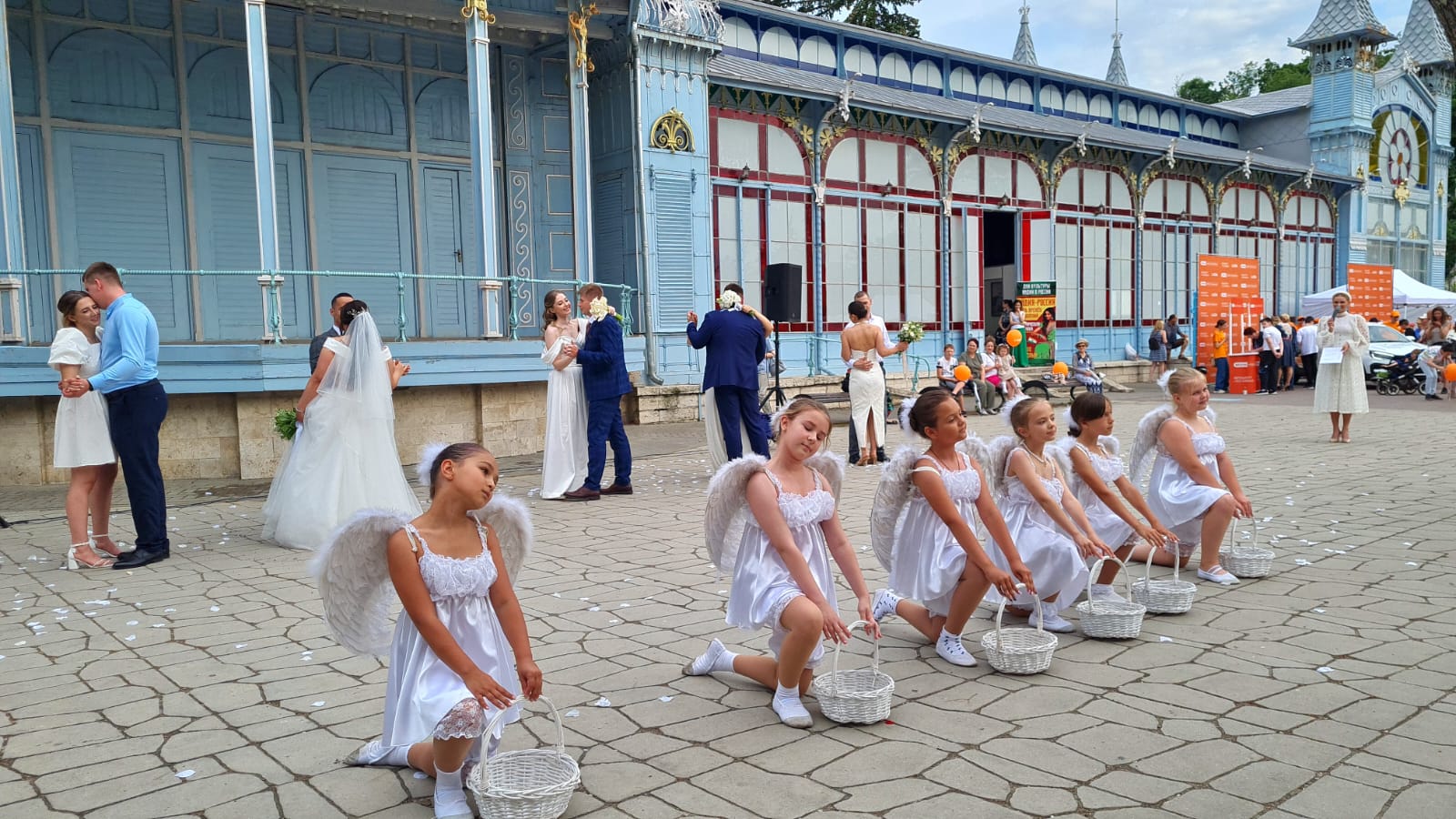 Поселок культура фото Выступление в парке Цветник - Сельский дом культуры пос. Нижнеподкумский