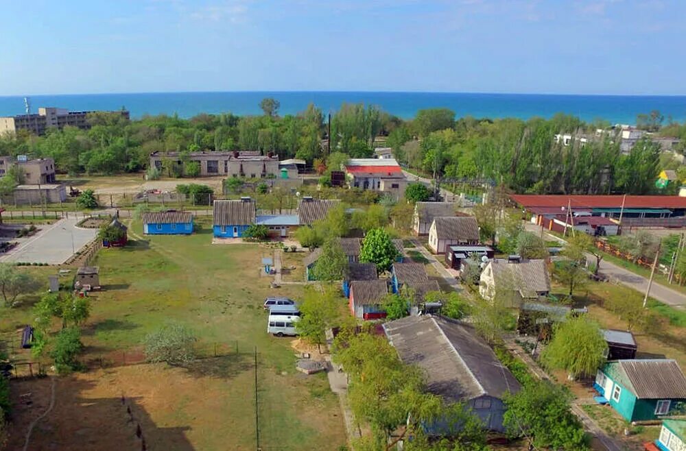 Поселок лазурное фото База отдыха "Лазурное" издательства "Надднепрянская правда", Лазурное, Херсонска