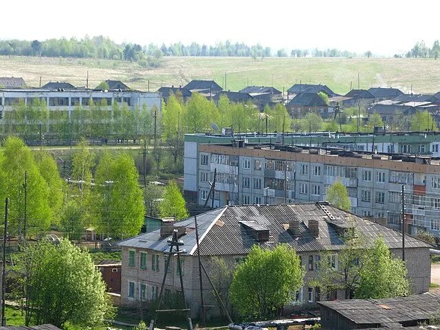 Поселок ленинское кировская область фото Файл:Черёмушки в посёлке Ленинское.jpg - Википедия