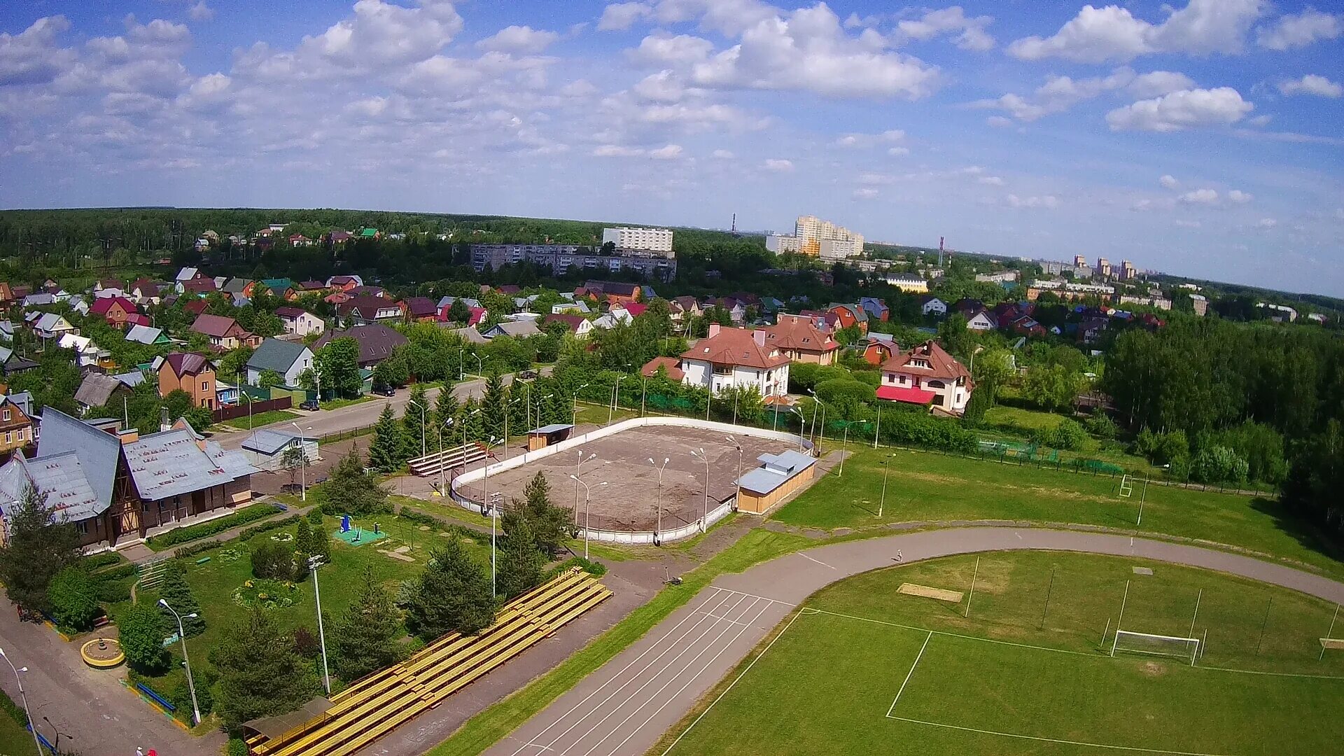 Поселок львовский фото Фото: Стадион Подолье, спортивный комплекс, Московская область, Подольск, микрор