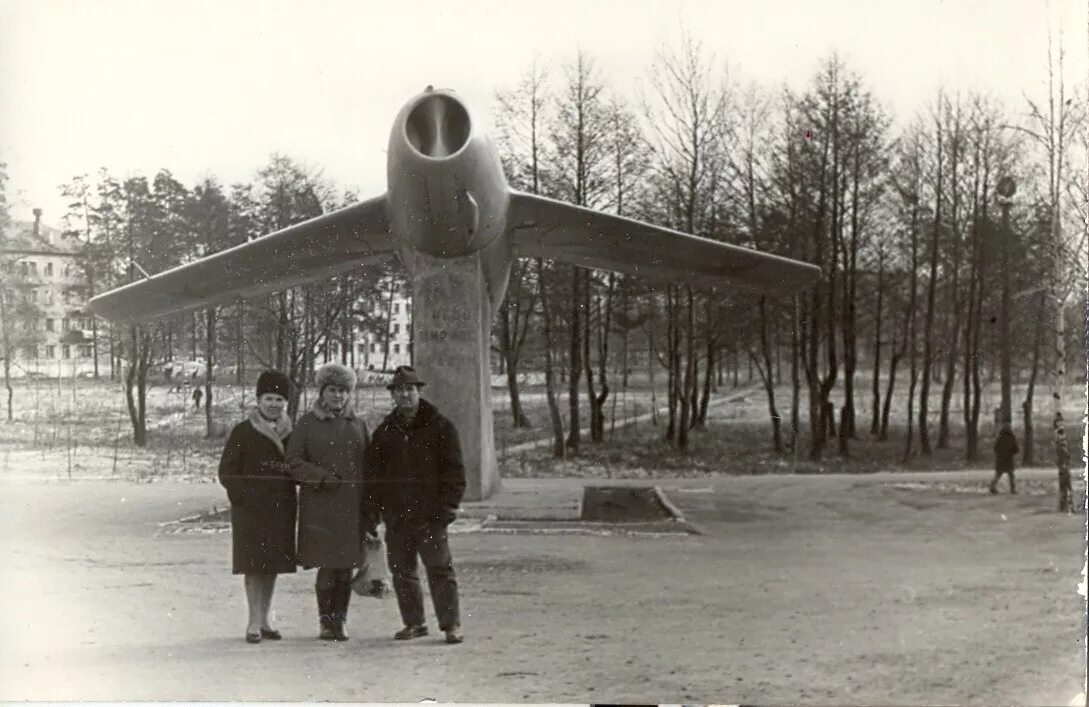 Поселок мачулище фото Утраченные памятники. Мачулищи УТИ МиГ-15