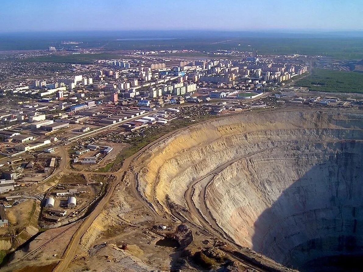 Поселок мирный якутия фото Поселок Мирный - смотрите на Наша Сибирь 4К 28.08 в 16:48 ТВ Mail