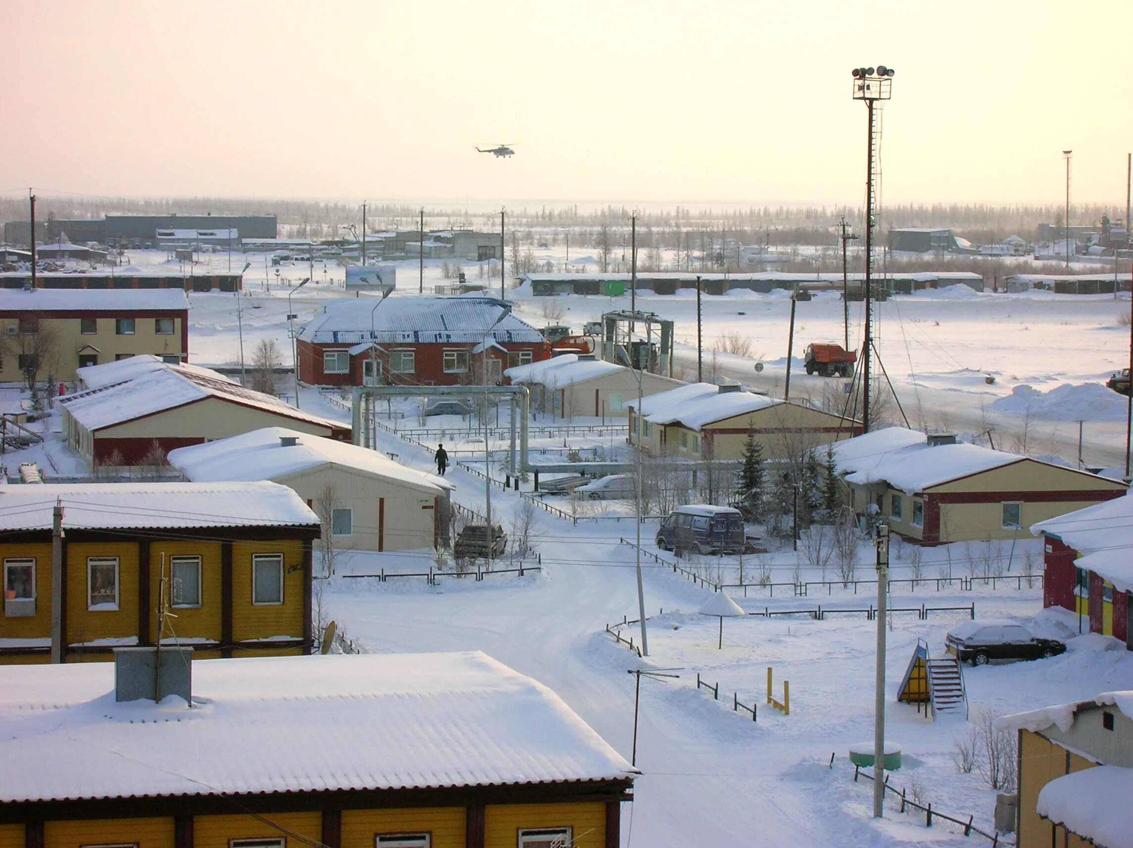 Поселок пангоды надымский район фото File:Пангоды с высоты многоэтажки - panoramio - Oleg Seliverstov (1).jpg - Wikip