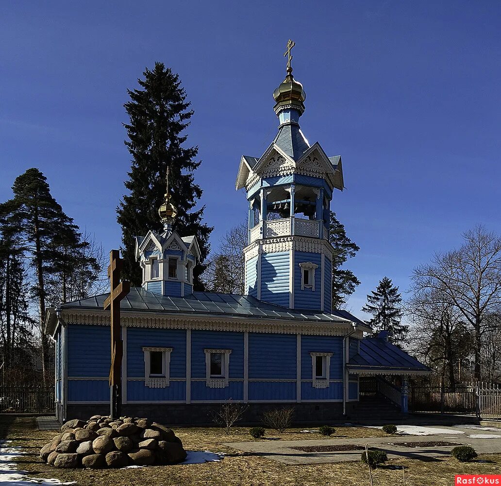 Поселок сиверский ленинградская область фото Фото: Колокольня церкви Святых Апостолов Петра и Павла. Фотограф путешественник 