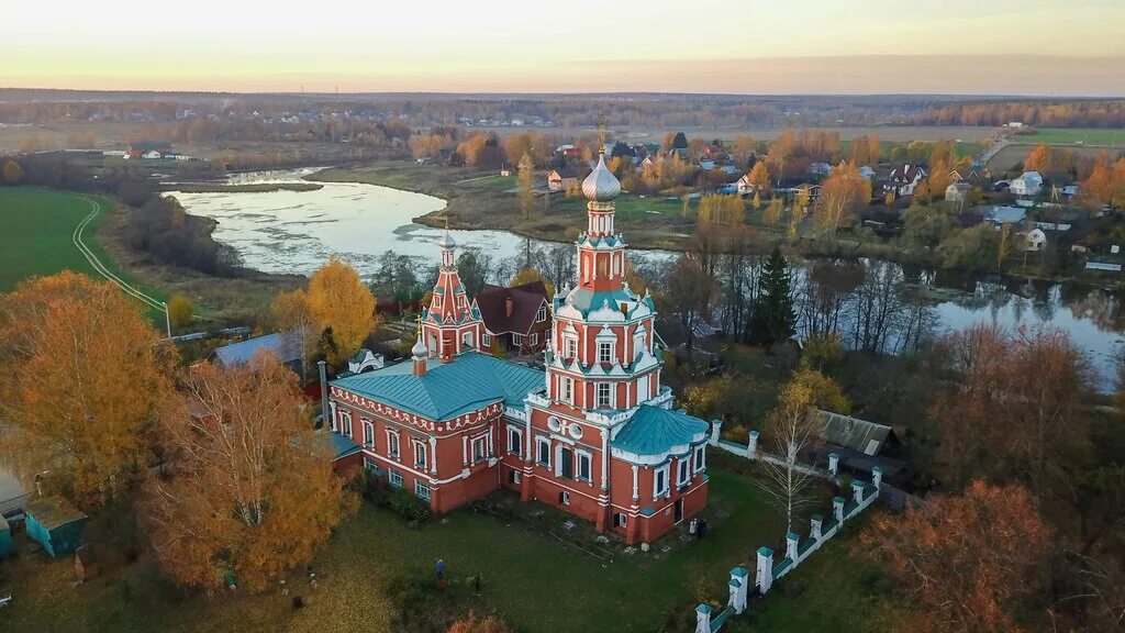 Поселок софрино фото Church of the Smolensk Icon of the Mother of God in Sofrino, orthodox church, Ru