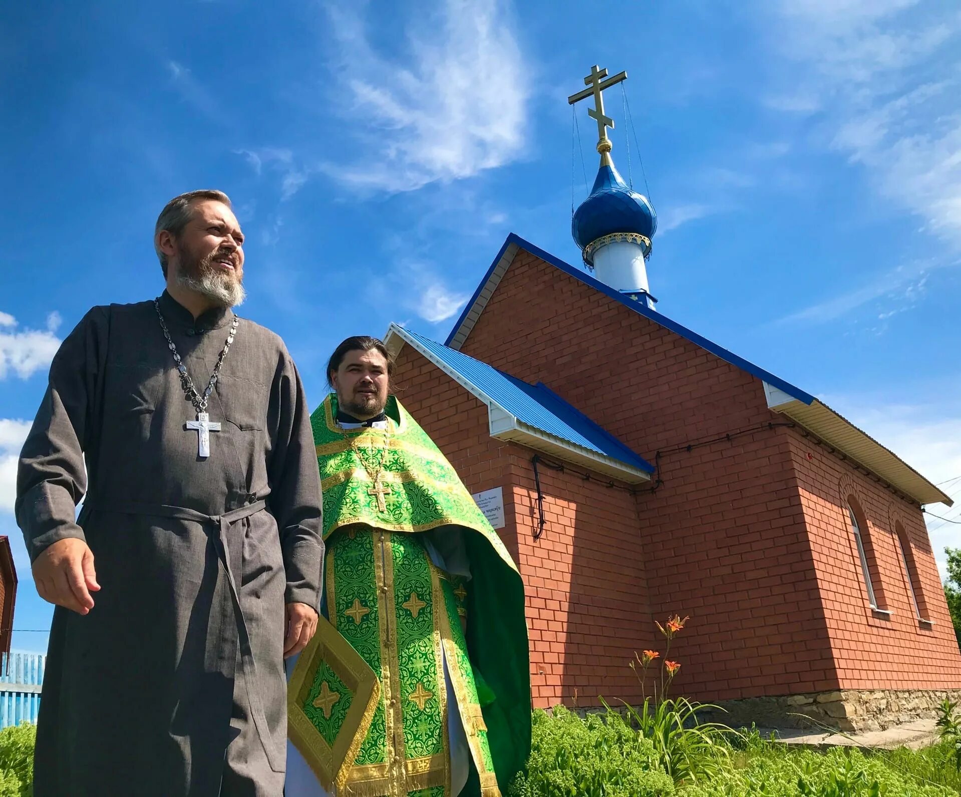 Поселок солнечный батюшка отец сергий чумаков фото Протоиерей Алексей Колчерин посетил Субаш с миссионерской поездкой