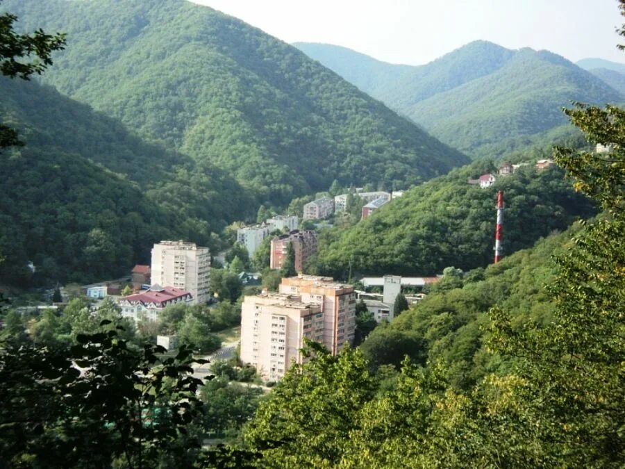 Поселок тюменский фото В пострадавшем от наводнения поселке Туапсинского района восстанавливают теплосн