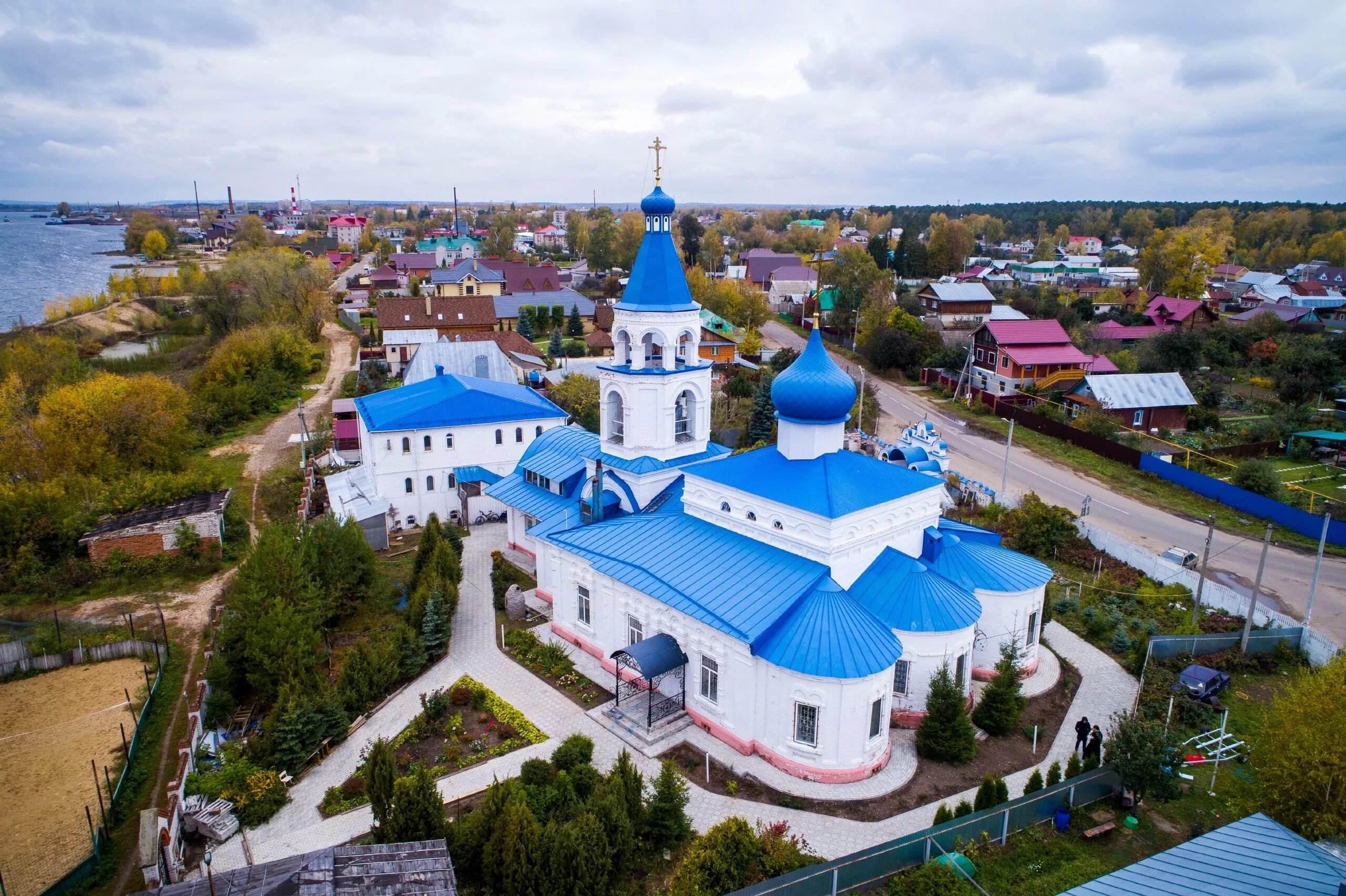 Поселок васильево зеленодольский район фото В праздник Воздвижения Креста Господня митрополит Феофан возглавил престольный п