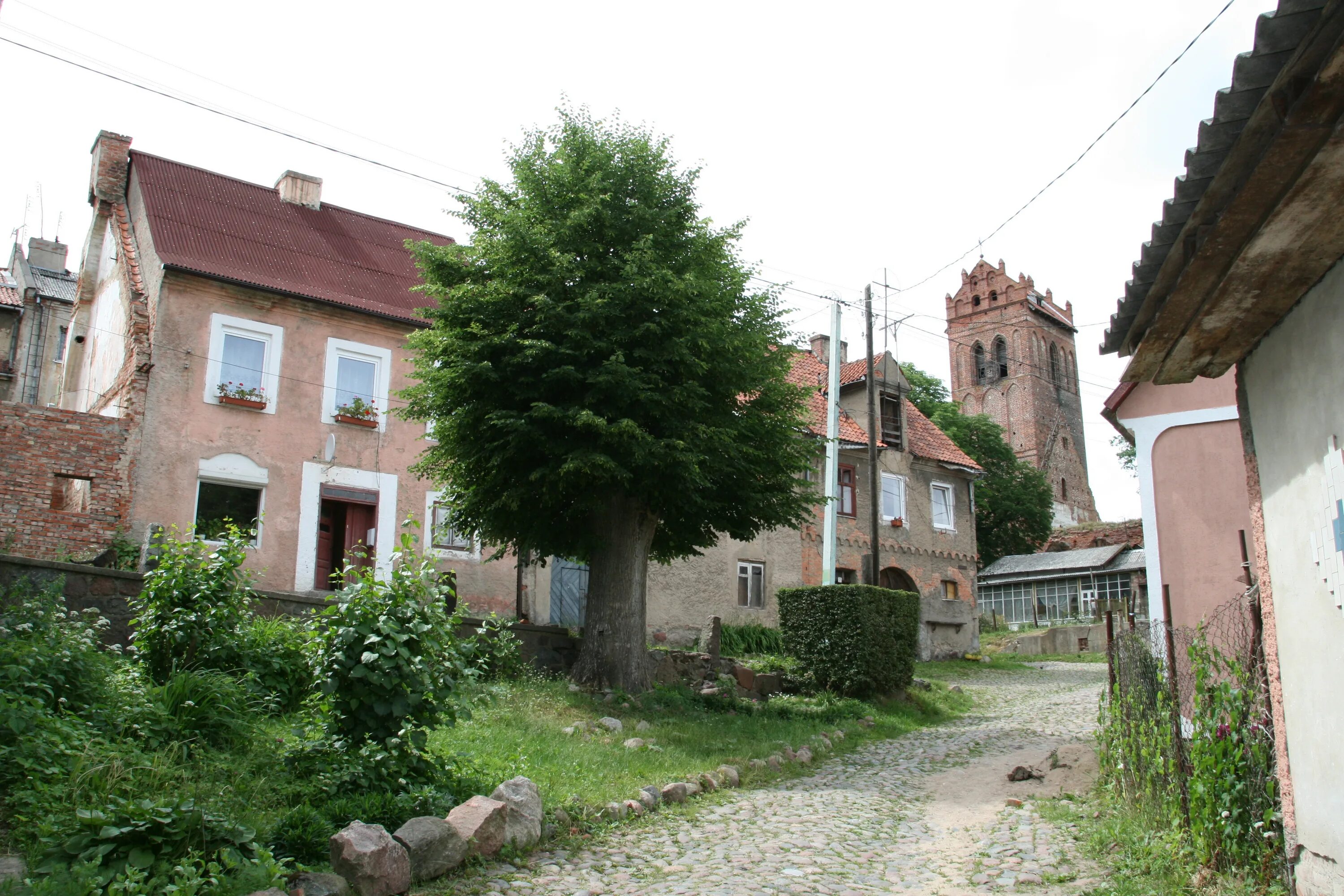 Поселок железнодорожный калининградской области фото Файл:20110615 Kirchgasse Gerdauen.jpg - Википедия