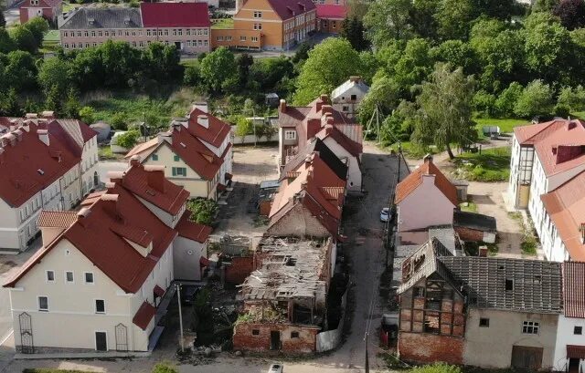 Поселок железнодорожный калининградской области фото Алиханов пригрозил изъять у собственника фахверковые склады в Железнодорожном