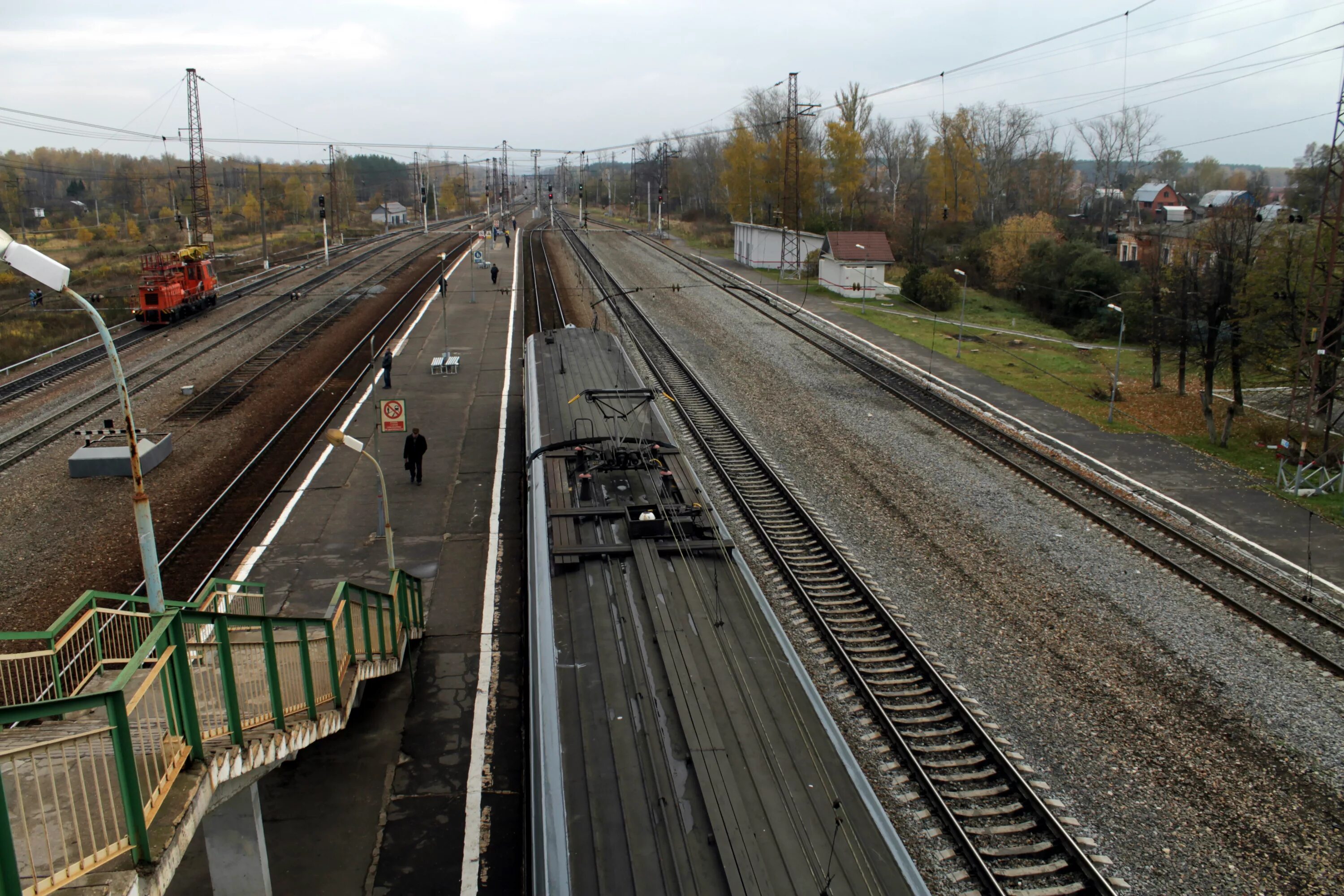 Поселок жилево фото Файл:Platform zhilevo view from bridge.jpg - Википедия