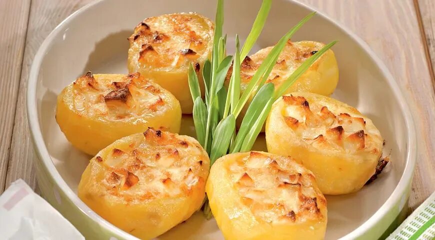 Пошаговые с фото блюда из картошки Картофель, фаршированный сыром, пошаговый рецепт с фото на 622 ккал