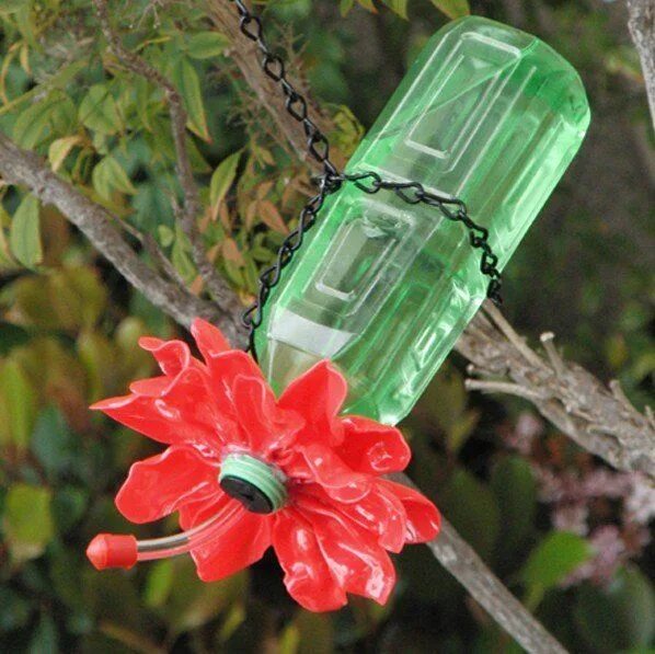 Пошаговый фото из пластиковых бутылок 15 Homemade Hummingbird Feeders From Recycled Material Diy hummingbird feeder, H