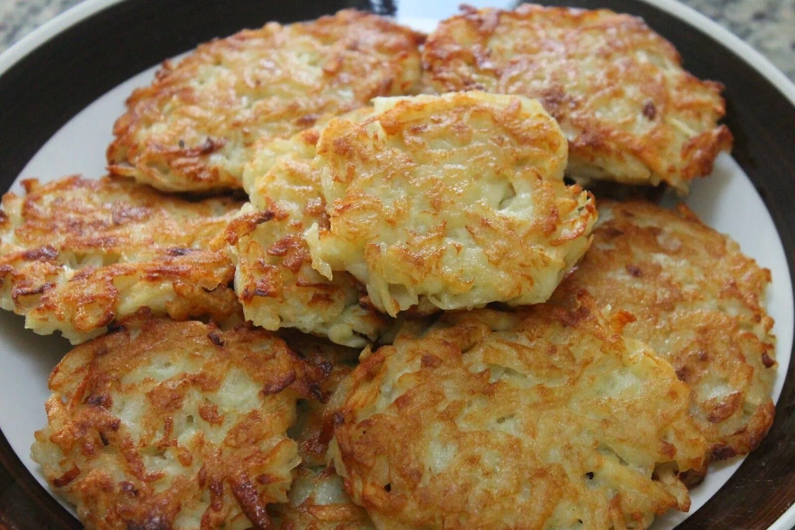 Пошаговый рецепт драников из картофеля с фото Kartoffelpuffer: German Potato Pancakes