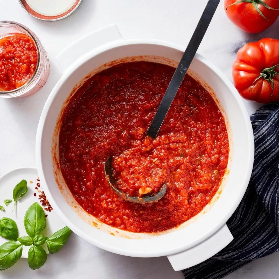 Пошаговый рецепт с фото томатного соуса Homemade Spaghetti Sauce with Fresh Tomatoes Recipe Fresh tomato recipes, Homema