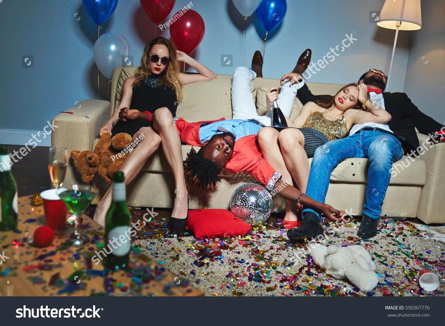 После ночи фото 5.262 After party drunk Gambar, Foto Stok & Vektor Shutterstock