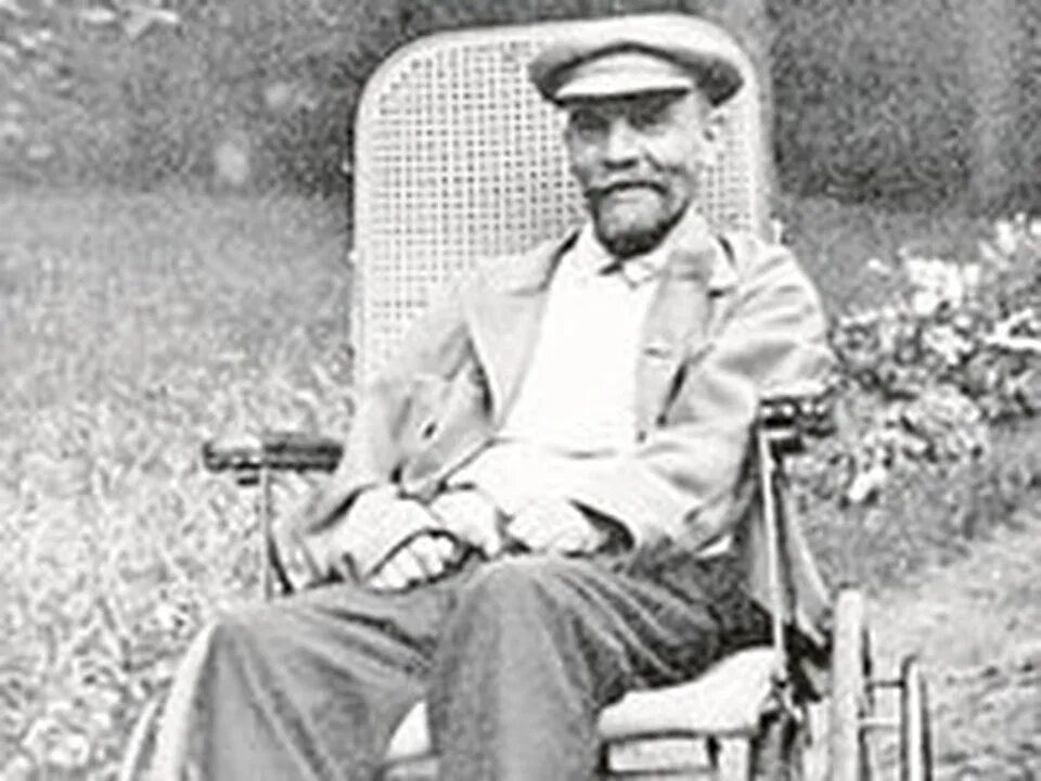 Последнее фото ленина перед Ленин не страдал от сифилиса мозга, а Гитлер - от психопатии - KP.RU
