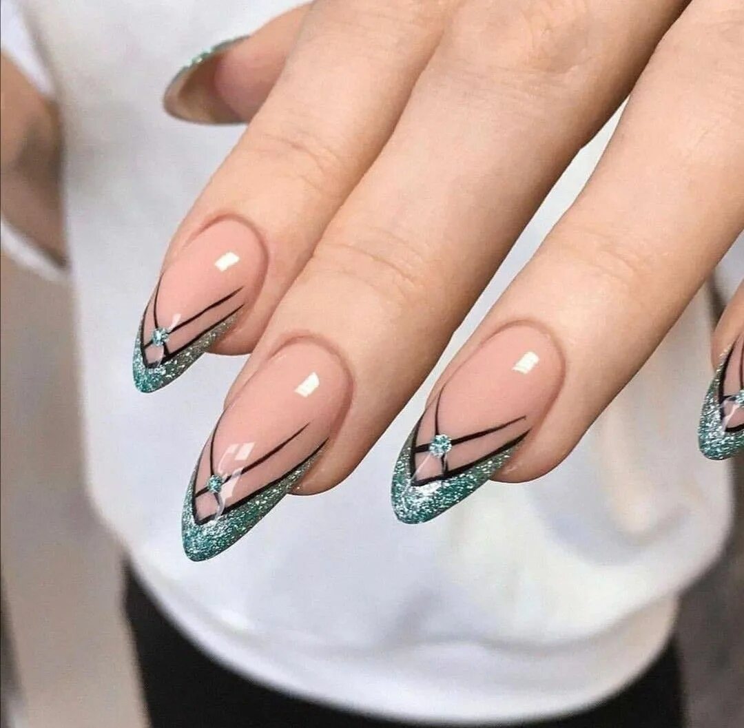 Последние новинки дизайна ногтей фото Glitter nails Stylish nails, Gel nails, Nail colors