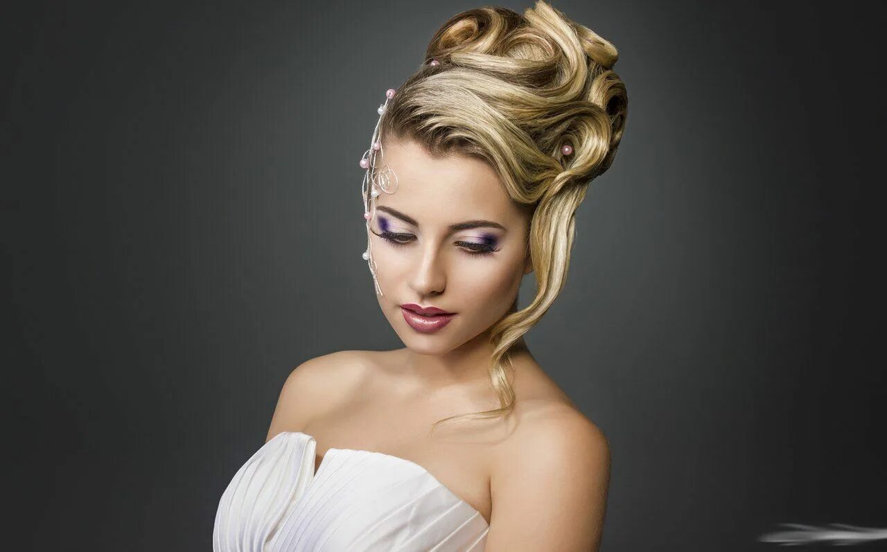 Последние прически Romantic hairstyles, Evening hairstyles, Hair styles