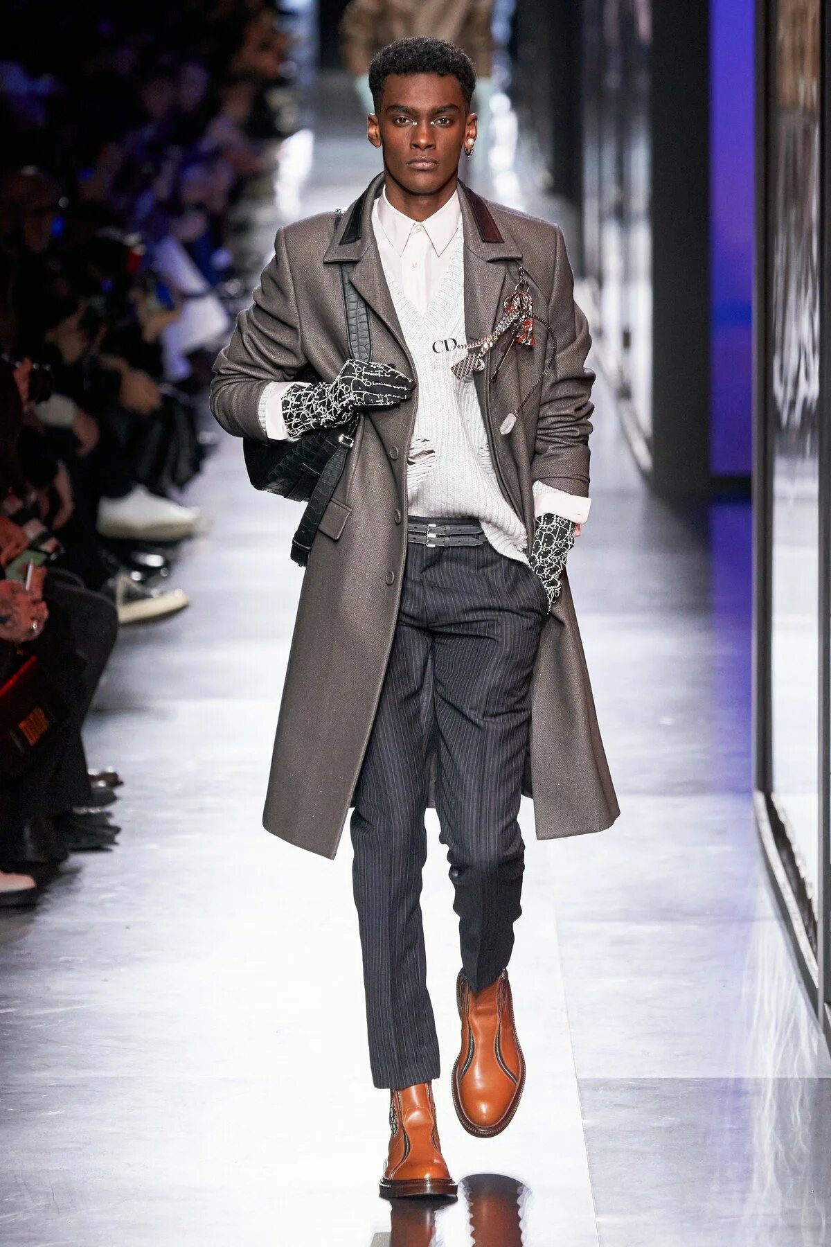 Последний мода мужской Dior Men Fall 2020 Menswear collection, runway looks, beauty, models, and review