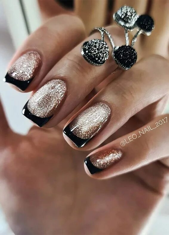 Последний модный маникюр 2023 Stylish Nail Art Designs That Pretty From Every Angle : Black tips Shimmery nail