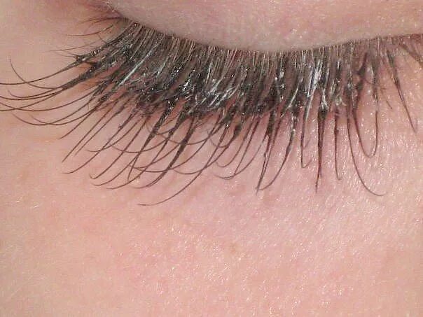 Последствия наращивания ресниц фото Professional Eyelash Extensions in Prague BEAUTYSHAPE