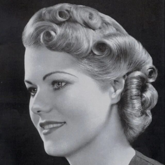 Послевоенные прически женские 1930s hair- gimme 1940s hairstyles, Long hair styles, Vintage hairstyles