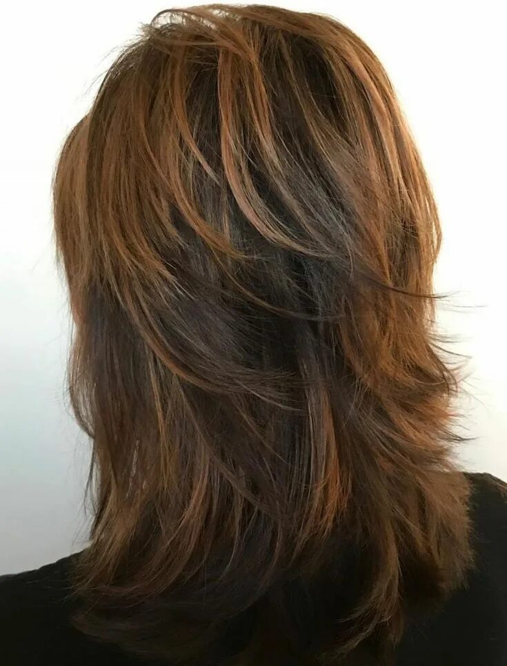 Послойная стрижка на средние волосы Medium Layered Copper Brown Hairstyle Modern shag haircut, Long hair styles, Med