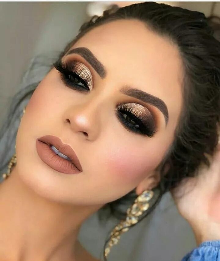 Посмотреть фото макияжа Pin by Tem Quem Sabe on Maquiagens Trendy makeup, Bridal makeup, Smokey eye make