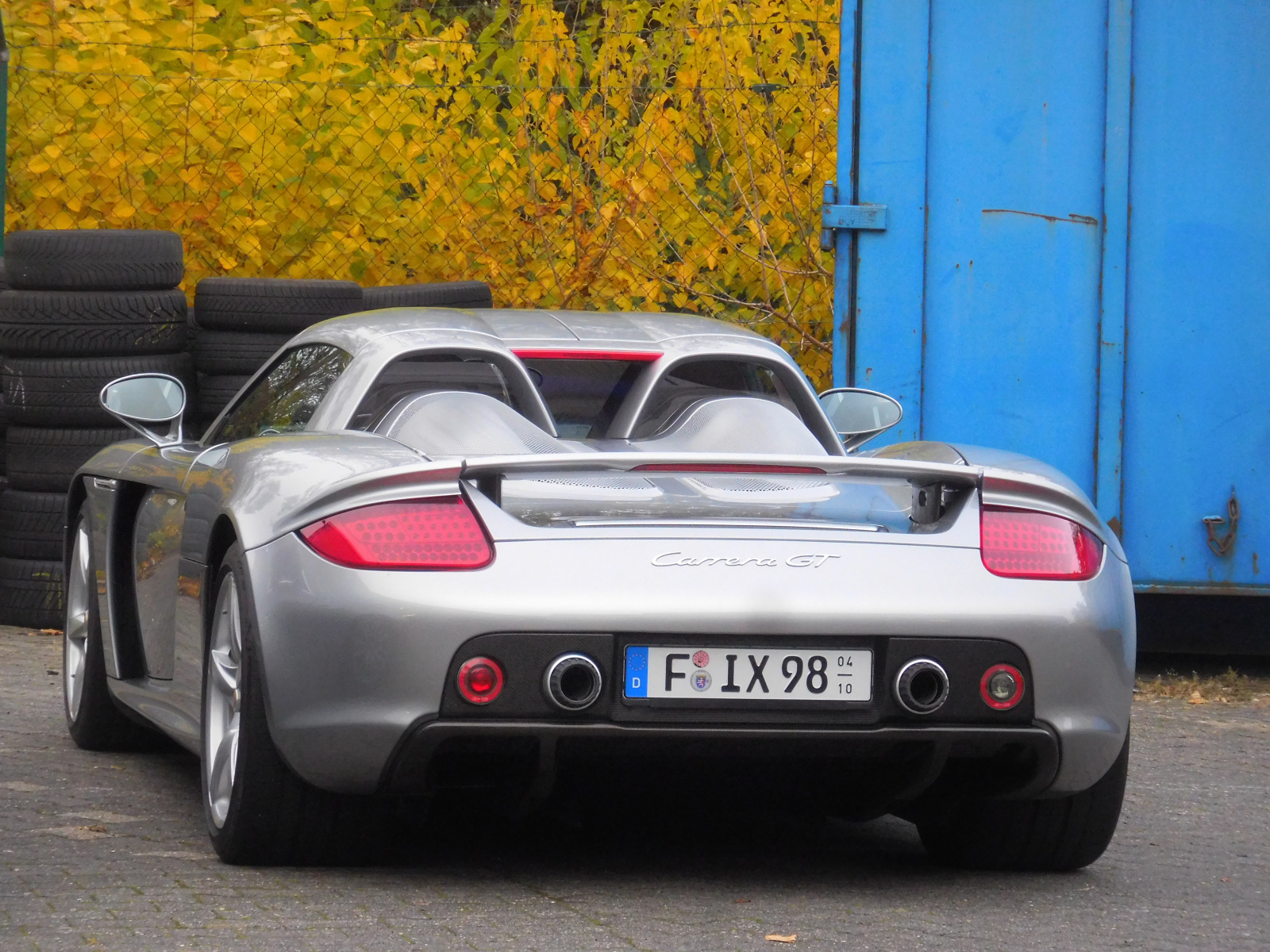 Посмотреть фото машины по номеру "F IX 98 (04/10)" фото Porsche Carrera GT. Германия