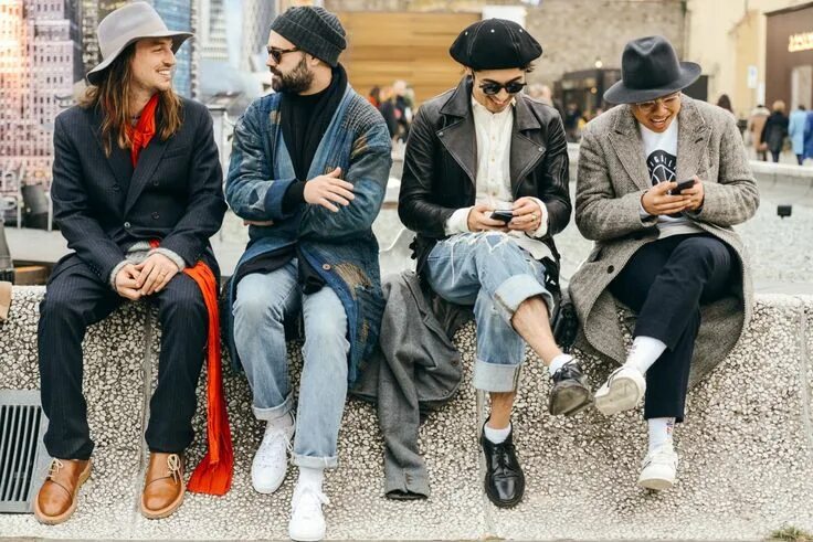 Посмотреть фото модных Diferent, but same. Tommy ton street style, Street style boy, Mens street style