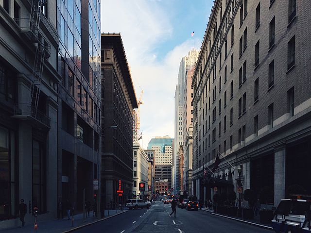 Посмотреть фото улицы File:New Montgomery street from Market street terminus.jpg - Wikipedia