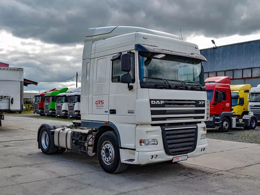 Посмотреть как выглядит машина даф тонар Купить б/у DAF XF 105 дизель механика в Екатеринбурге: белый 2014 года на Авто.р