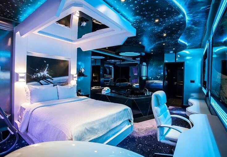 Посмотреть комнаты фото The 14 Most Unique Hotels in the World Space themed bedroom, Space themed room, 