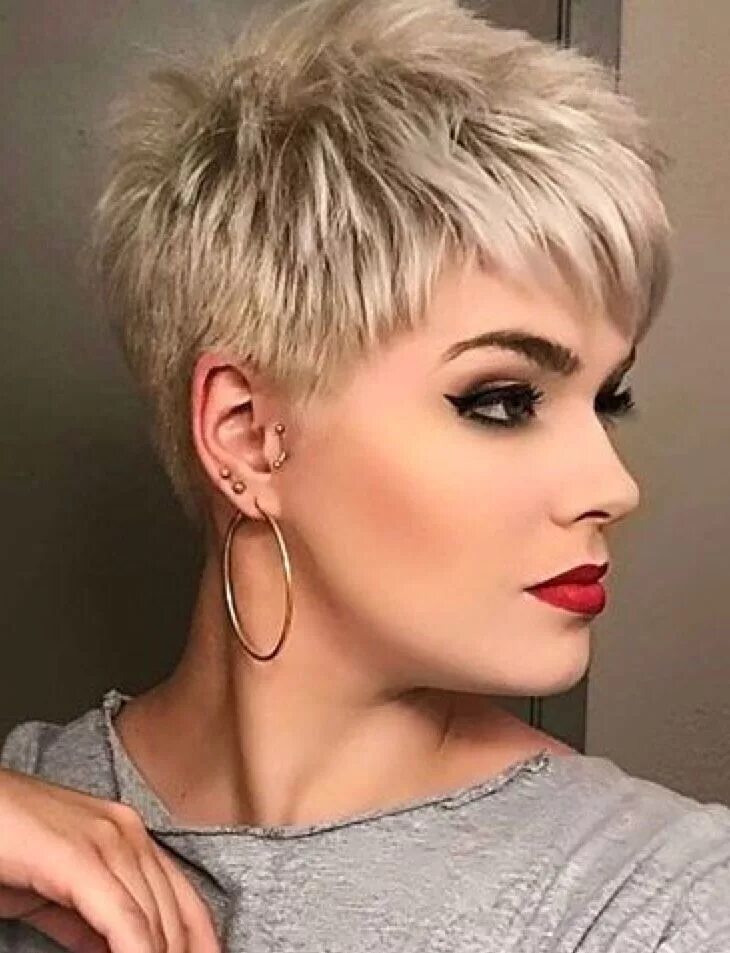 Посмотреть короткие прически Pin on tagli capelli corti over 60 Hairstyles haircuts, Short hair styles, Short