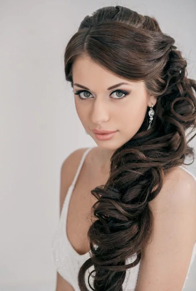 Посмотреть прически на длинные волосы Wedding Hairstyle Ideas for Long Hair - MODwedding Long hair styles, Wedding hai