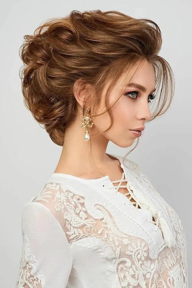 Посмотреть прически на средние 48 Mother Of The Bride Hairstyles Wedding Forward Mother of the bride hair, Brid